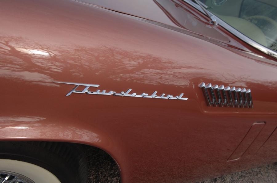  Ford Thunderbird Rumble Seat 1957 года  (фото 4 из 12)